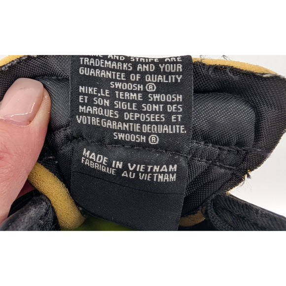 Nike Womens Blazer Mid 77 Next Nature Black White Retro Athletic Sneakers Size 8 - Picture 9 of 9